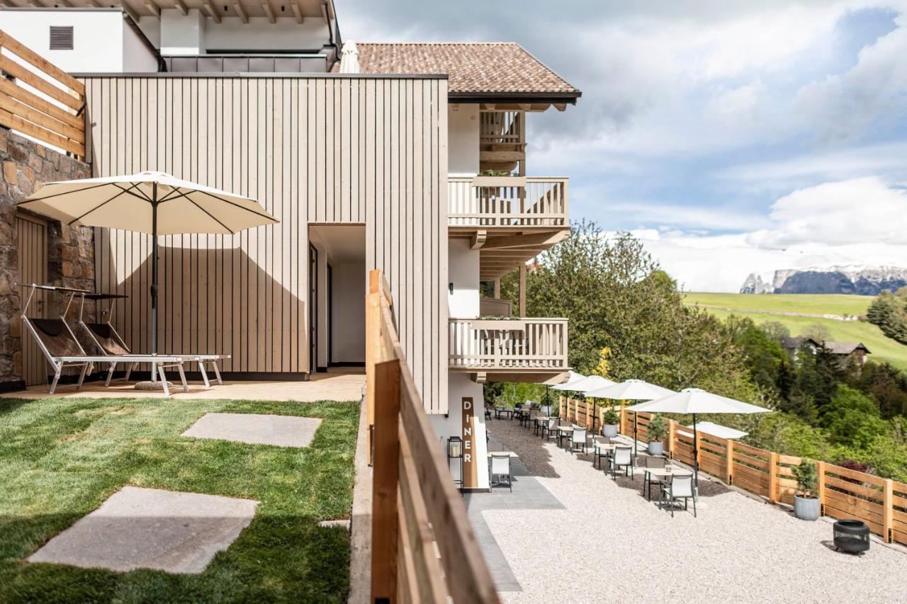 Pippos Mountain Lodge ソプラボルツァーノ エクステリア 写真